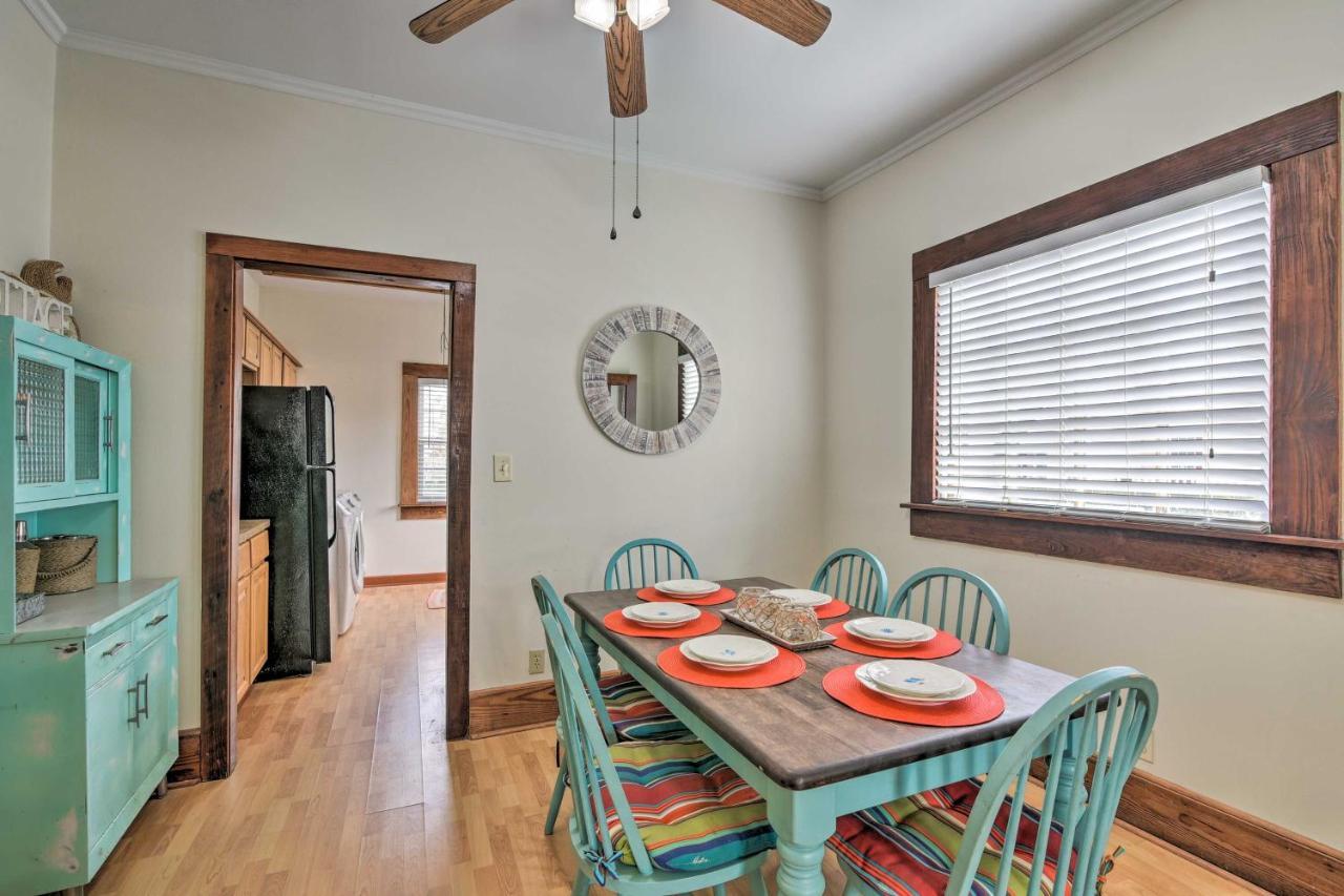 Galveston 'Blue Bungalow' - Walk To Beach! Exterior photo